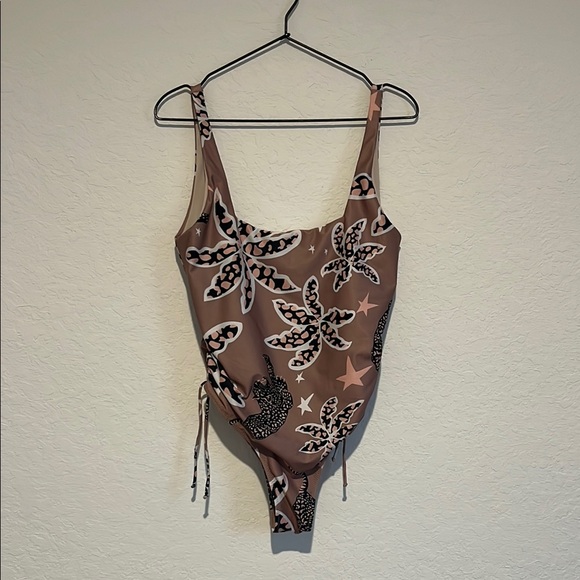 Las Sureñas Leopard Floral Print One Piece Swimsuit - Picture 3 of 8